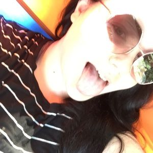 Meet your Posher, Kennedy